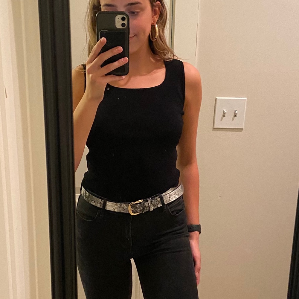 Black Ribbed Cropped Tank Top